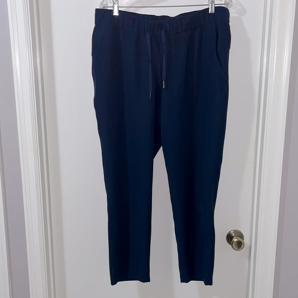 Lululemon On The Fly Mid-Rise Pant